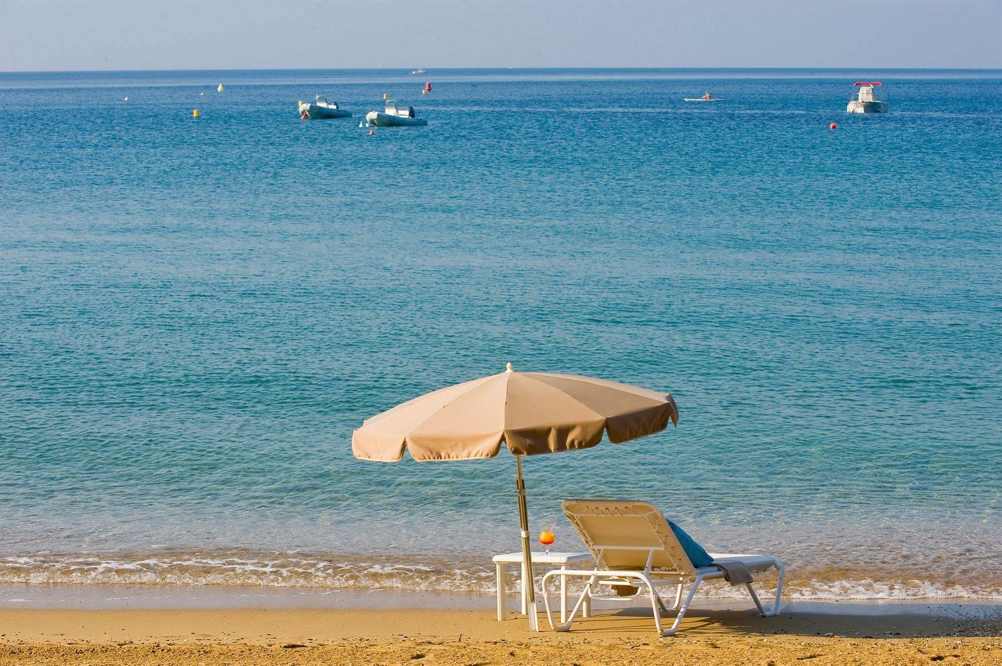 La Pinede Plage La Croix-Valmer Exteriér fotografie